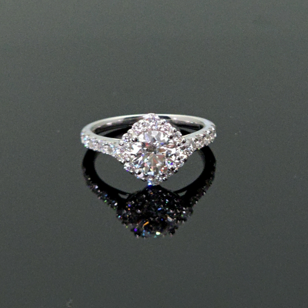 實驗室鑽石圓形女戒1克拉 